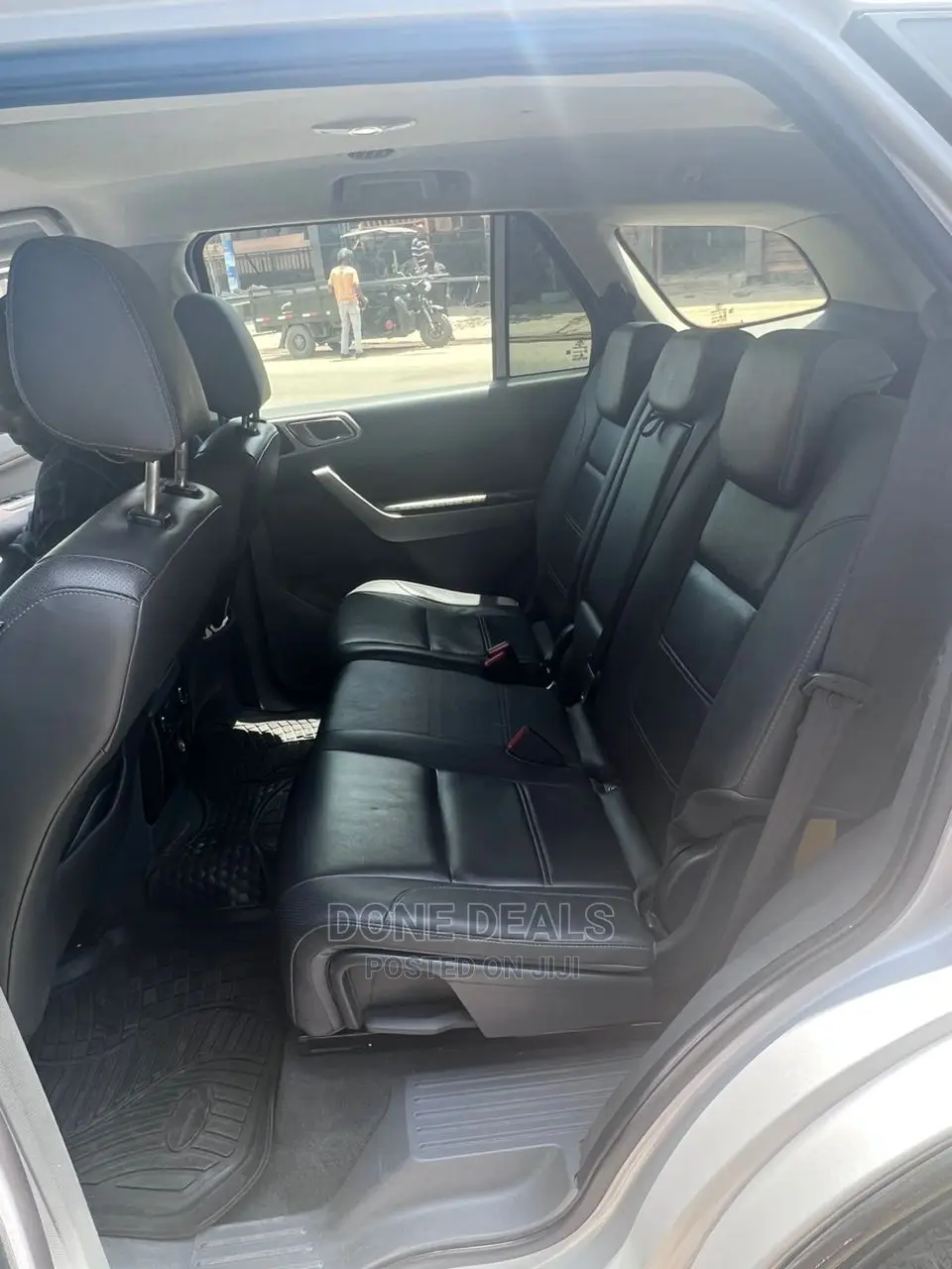 Ford Everest 2018 Silver