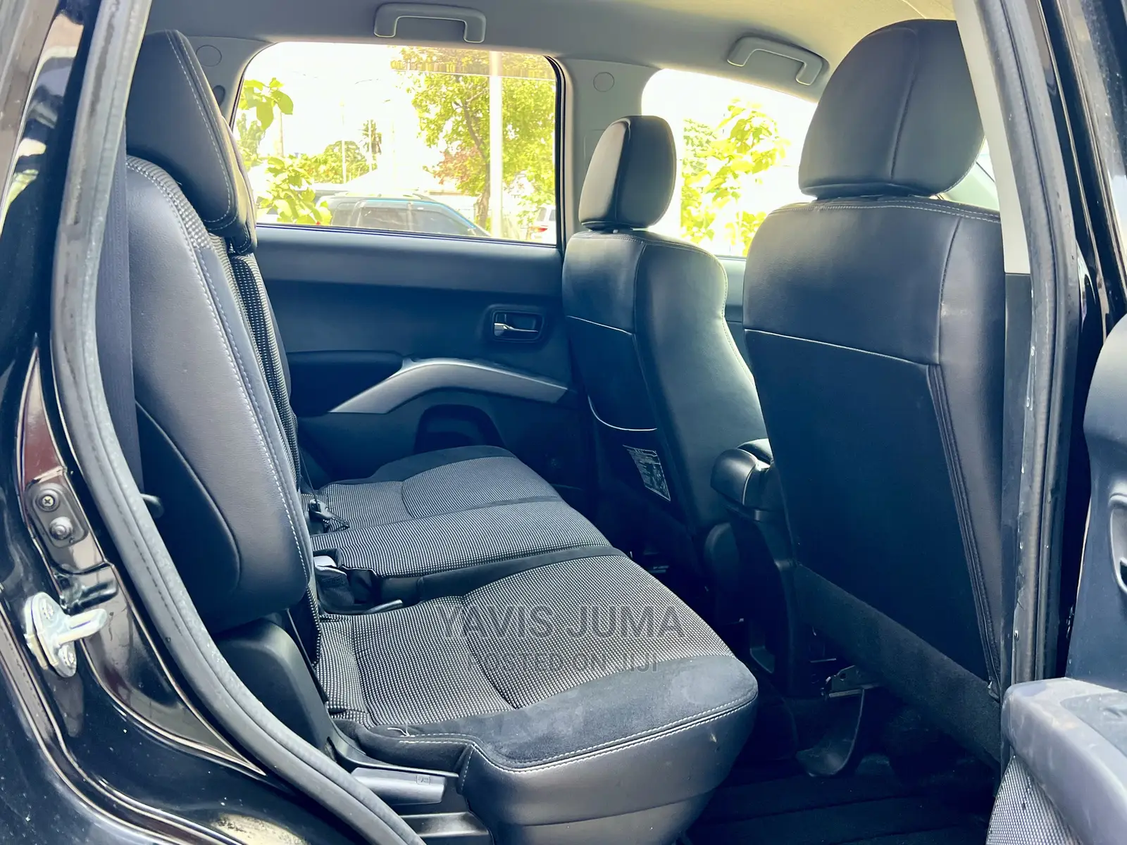 Mitsubishi Outlander 2010 Black