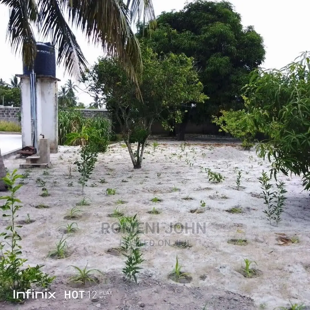 Furnished 5bdrm Apartment in Tanzania Dsm Ukonga for Sale