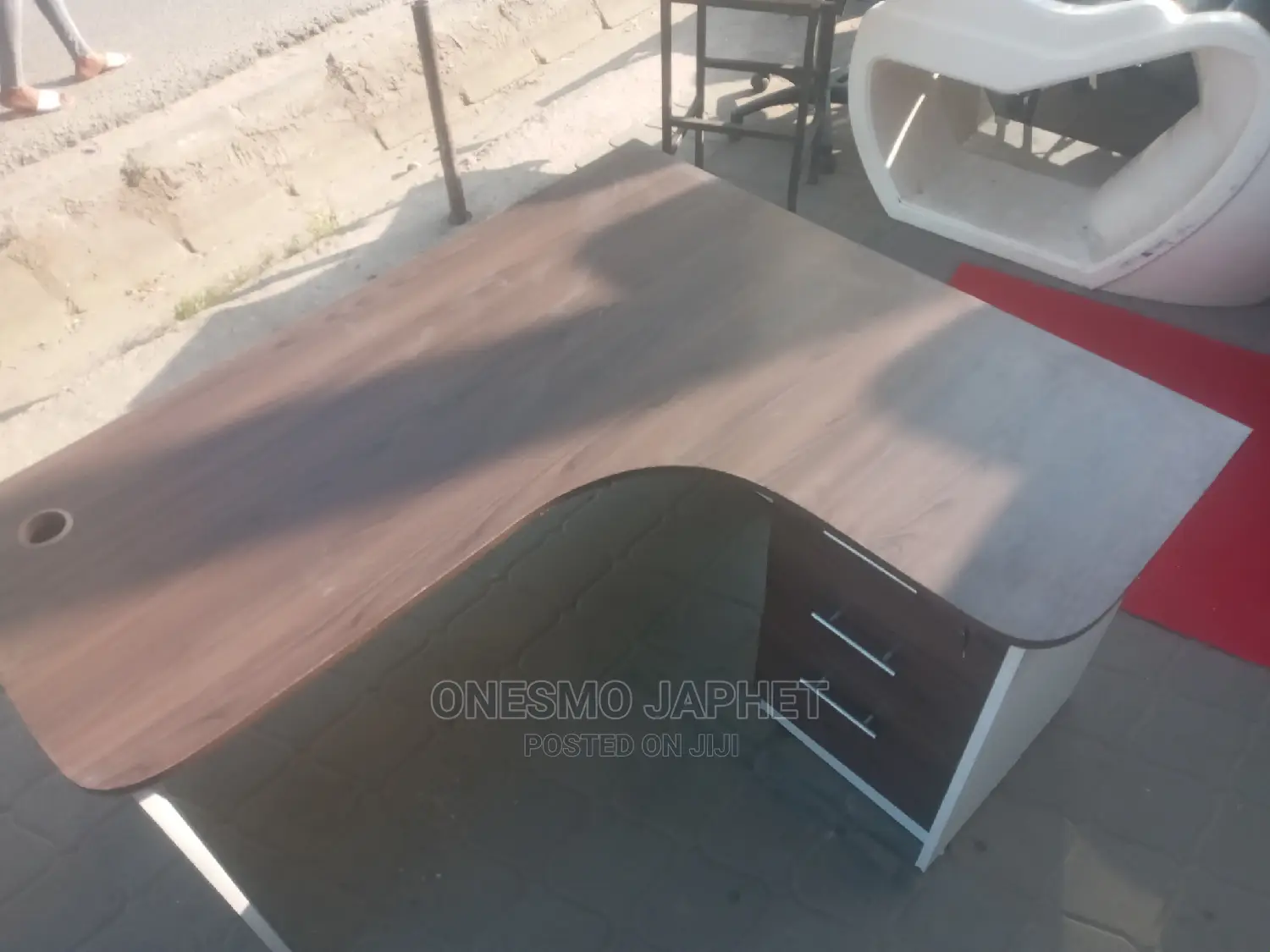 L Shape Table