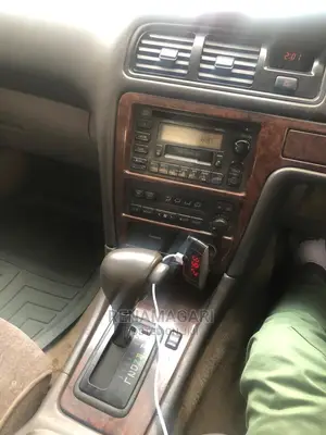 Toyota Cresta 2001 White