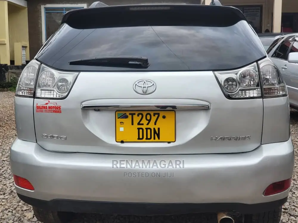 Toyota Harrier 2006 Silver