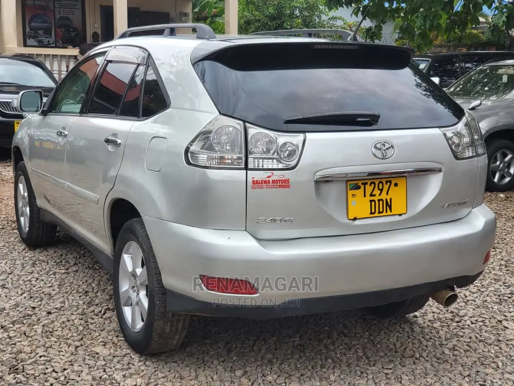 Toyota Harrier 2006 Silver