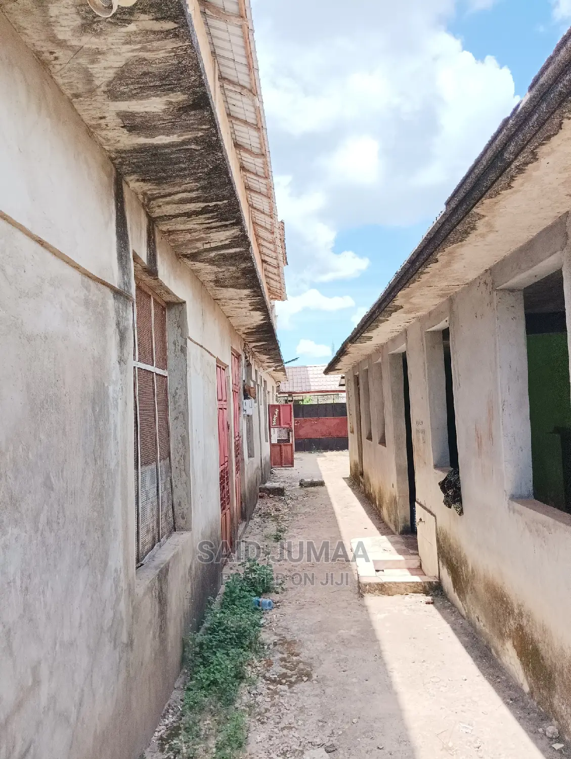 Furnished 10bdrm Apartment in Tunguu, Mjini Magharibi for sale