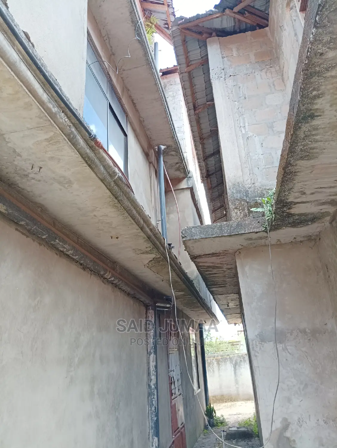 Furnished 10bdrm Apartment in Tunguu, Mjini Magharibi for sale
