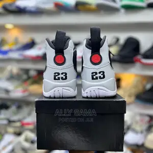 Jordan Black Lightgray