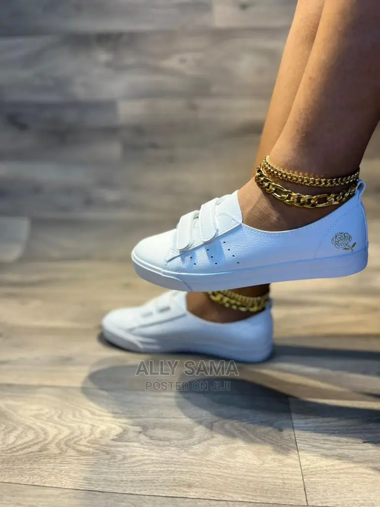 White Simple Shoes Lady's