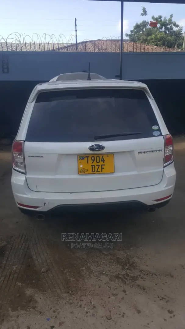 Subaru Forester 2010 White