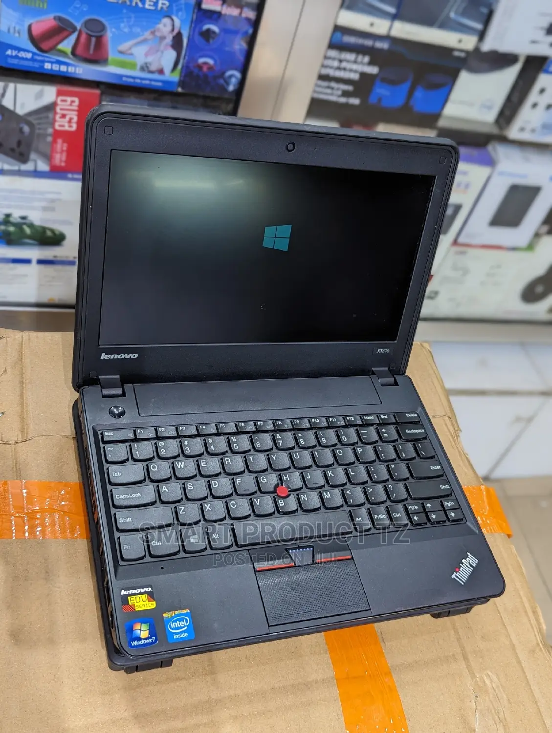 Laptop Lenovo ThinkPad X131e 4GB Intel Core 2 Duo HDD 320GB
