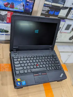 Laptop Lenovo ThinkPad X131e 4GB Intel Core 2 Duo HDD 320GB