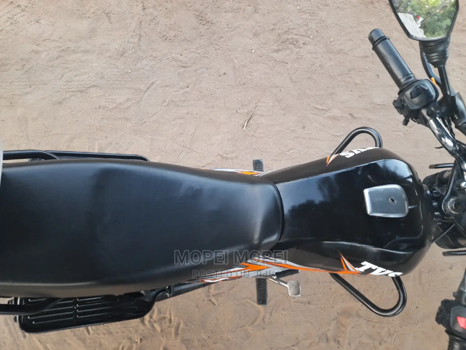 TVS HLX Plus ES 2021 Yellow