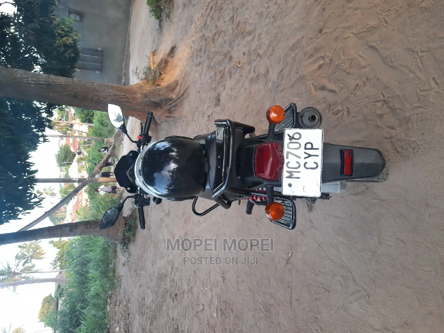 TVS HLX Plus ES 2021 Yellow