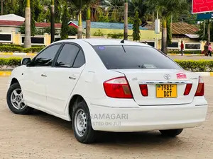 Toyota Premio 2004 White