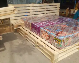Kitanda Kizuri Sana Cha Pallet Bed