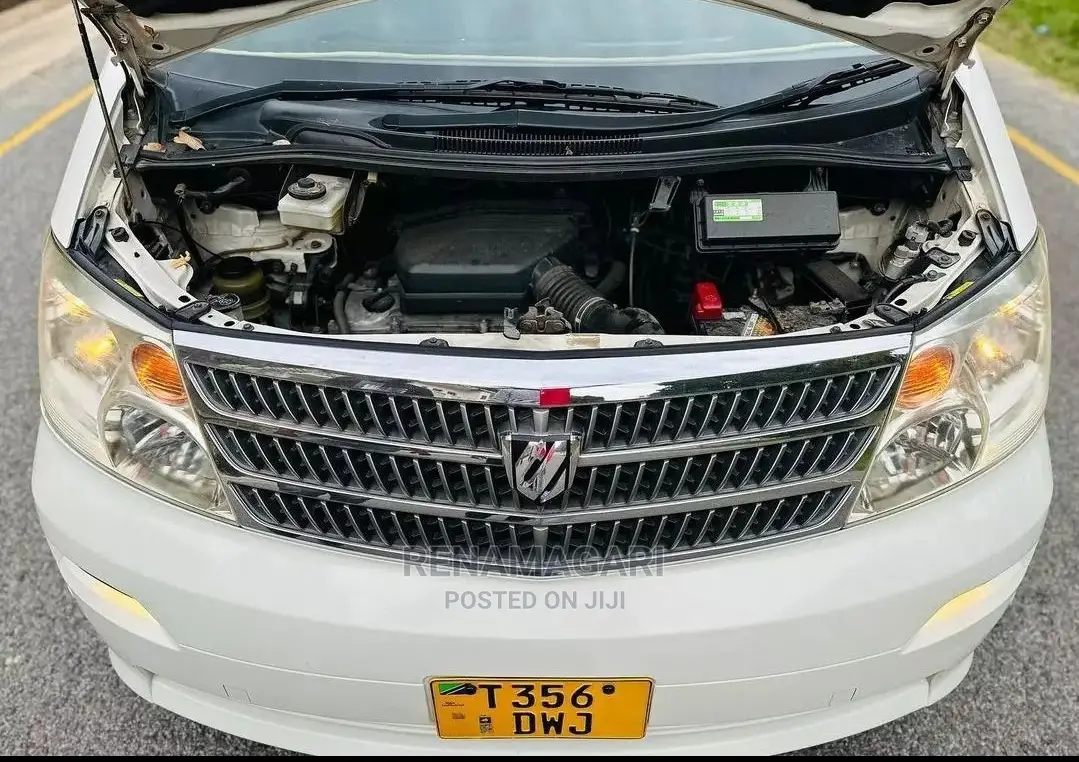 Toyota Alphard 2004 White