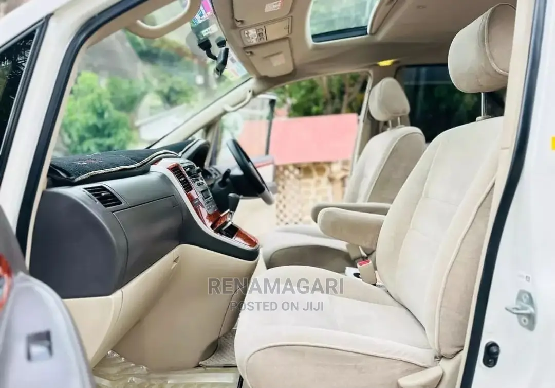 Toyota Alphard 2004 White