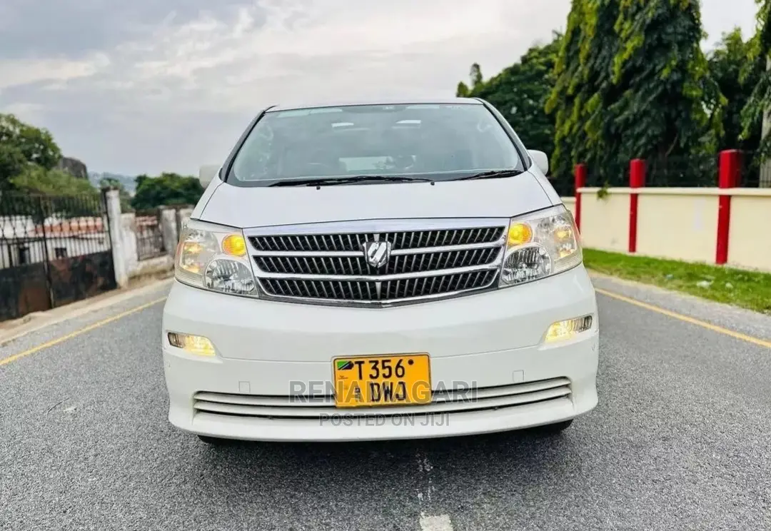 Toyota Alphard 2004 White