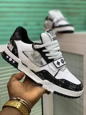 Snearks Louis Vuitton