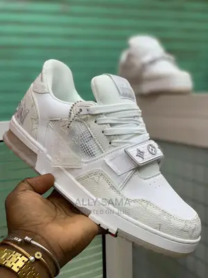 Snearks Louis Vuitton