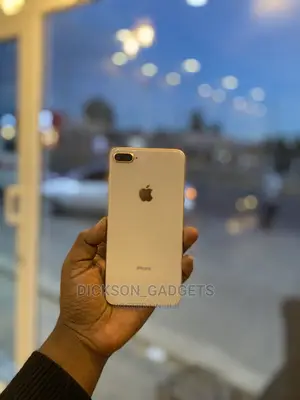Apple iPhone 8 Plus 64 GB Gold