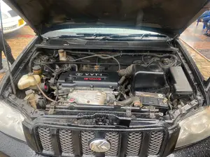 Toyota Kluger 2004 Black