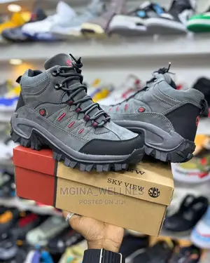 Sky View Boot