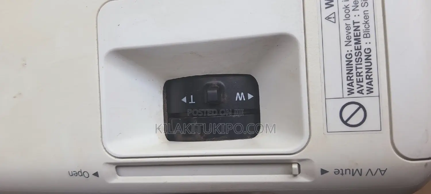 EPSON Projector Eb925