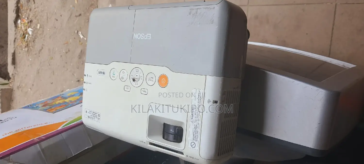 EPSON Projector Eb925