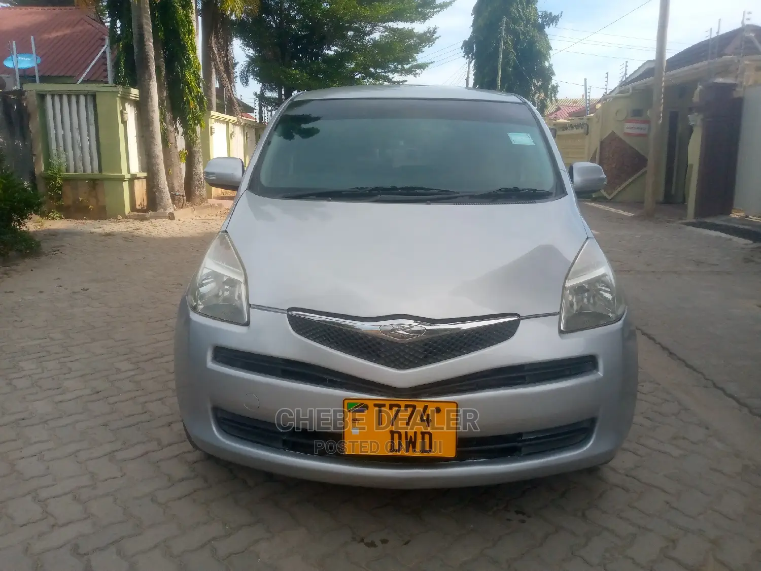 Toyota Ractis 1.5 AWD 2007 Silver