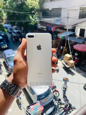 Apple iPhone 7 Plus 32 GB Silver