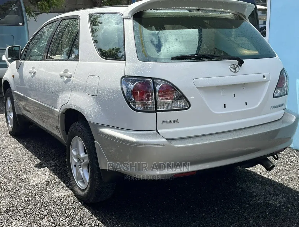Toyota Harrier 2.4 16V 4WD 2001 White