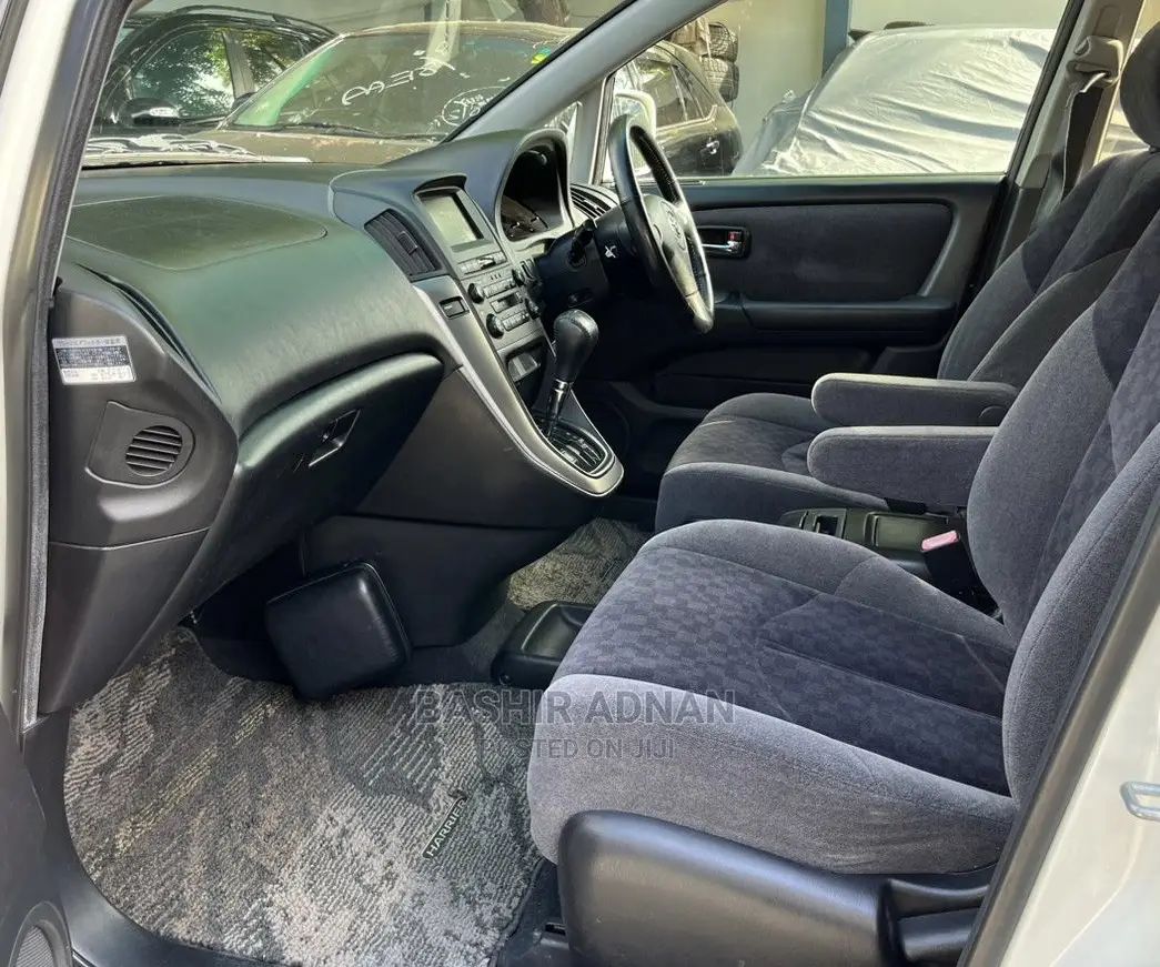 Toyota Harrier 2.4 16V 4WD 2001 White