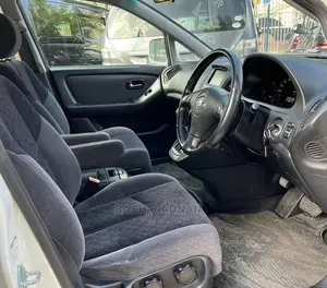 Toyota Harrier 2.4 16V 4WD 2001 White