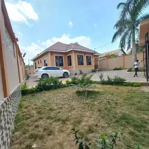3bdrm House in Mbezi Makabe, Kinondoni for Sale