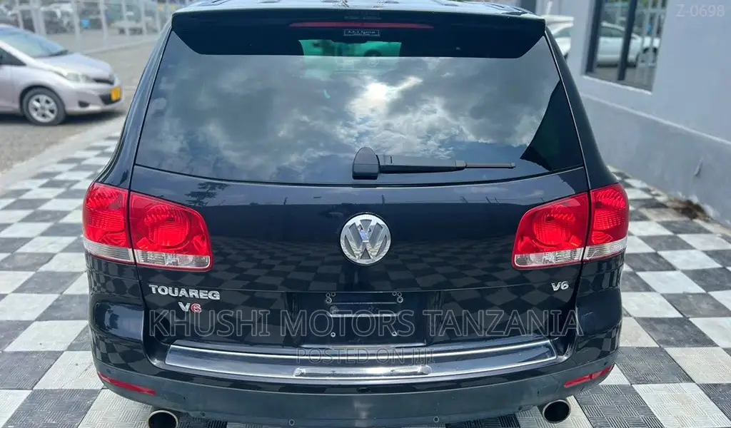 Volkswagen Touareg 2004 Black