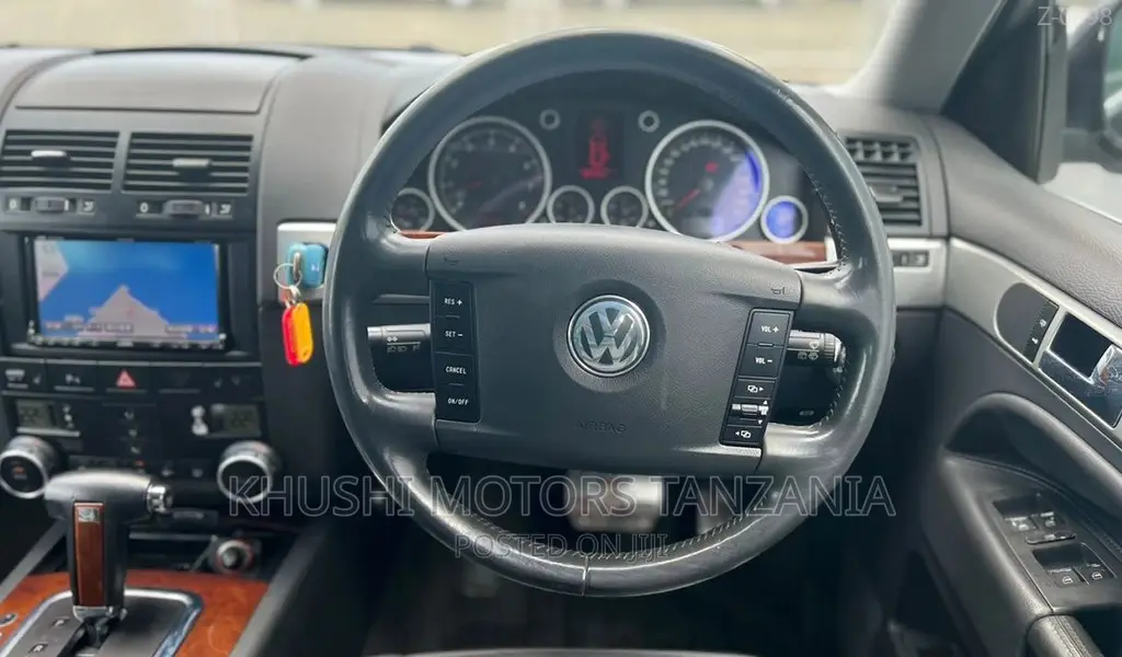 Volkswagen Touareg 2004 Black
