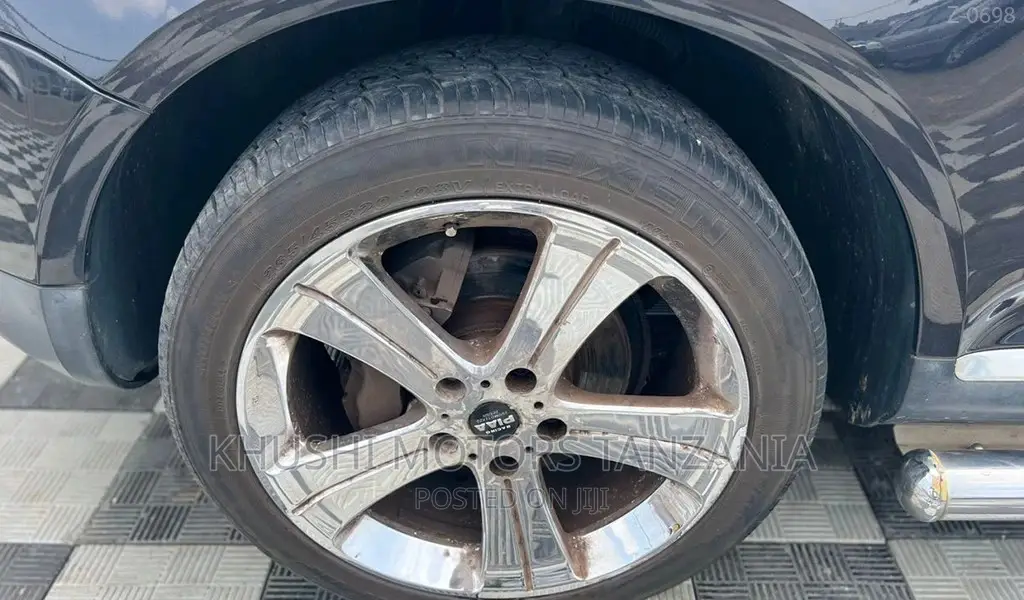 Volkswagen Touareg 2004 Black