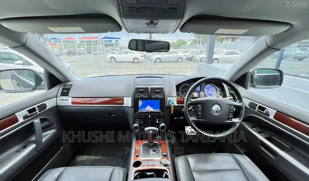 Volkswagen Touareg 2004 Black