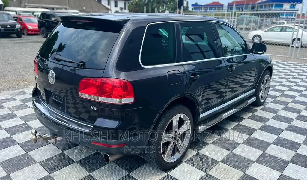 Volkswagen Touareg 2004 Black