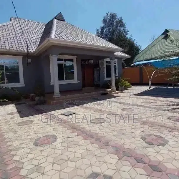 3bdrm House in Tegeta Mivumoni, Kinondoni for Sale