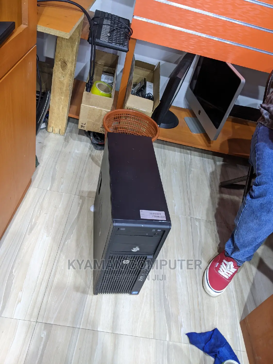 Desktop Computer HP Z420 8GB Intel Xeon HDD+SSD 500GB