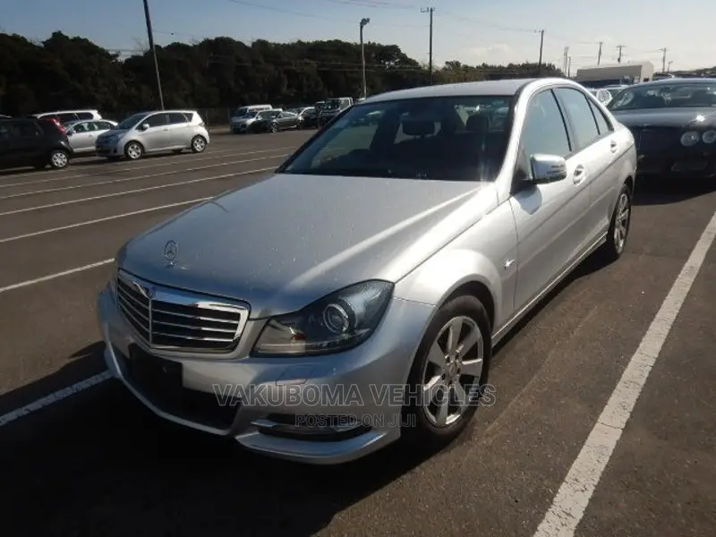 Mercedes-Benz C-Class 2012 Silver
