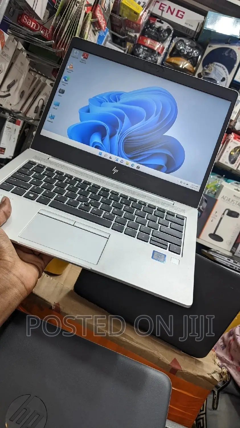 New Laptop HP EliteBook 830 G5 8GB Intel Core I5 SSD 256GB