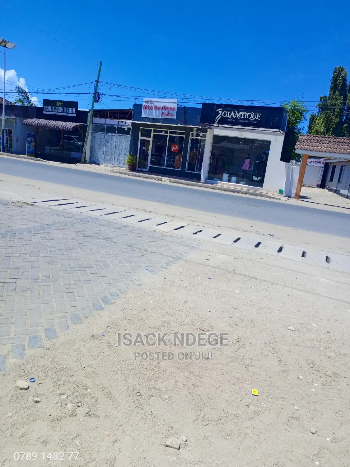 Cormecial Fremu for Rent