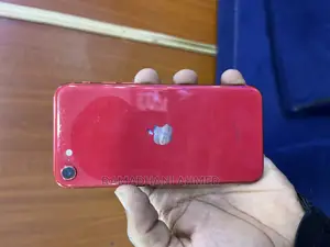 Apple iPhone SE (2020) 64 GB Red