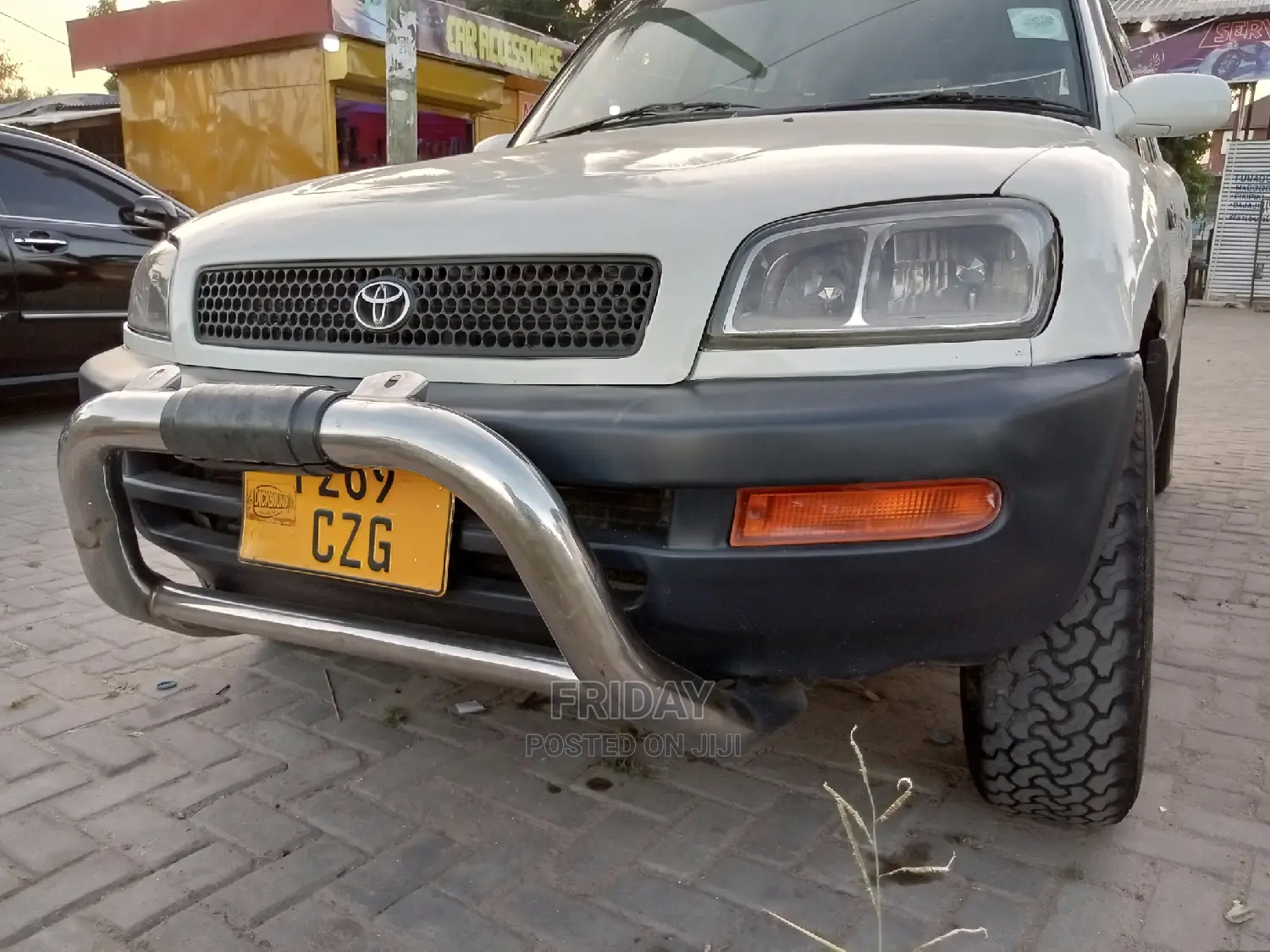 Toyota RAV4 1999 Silver