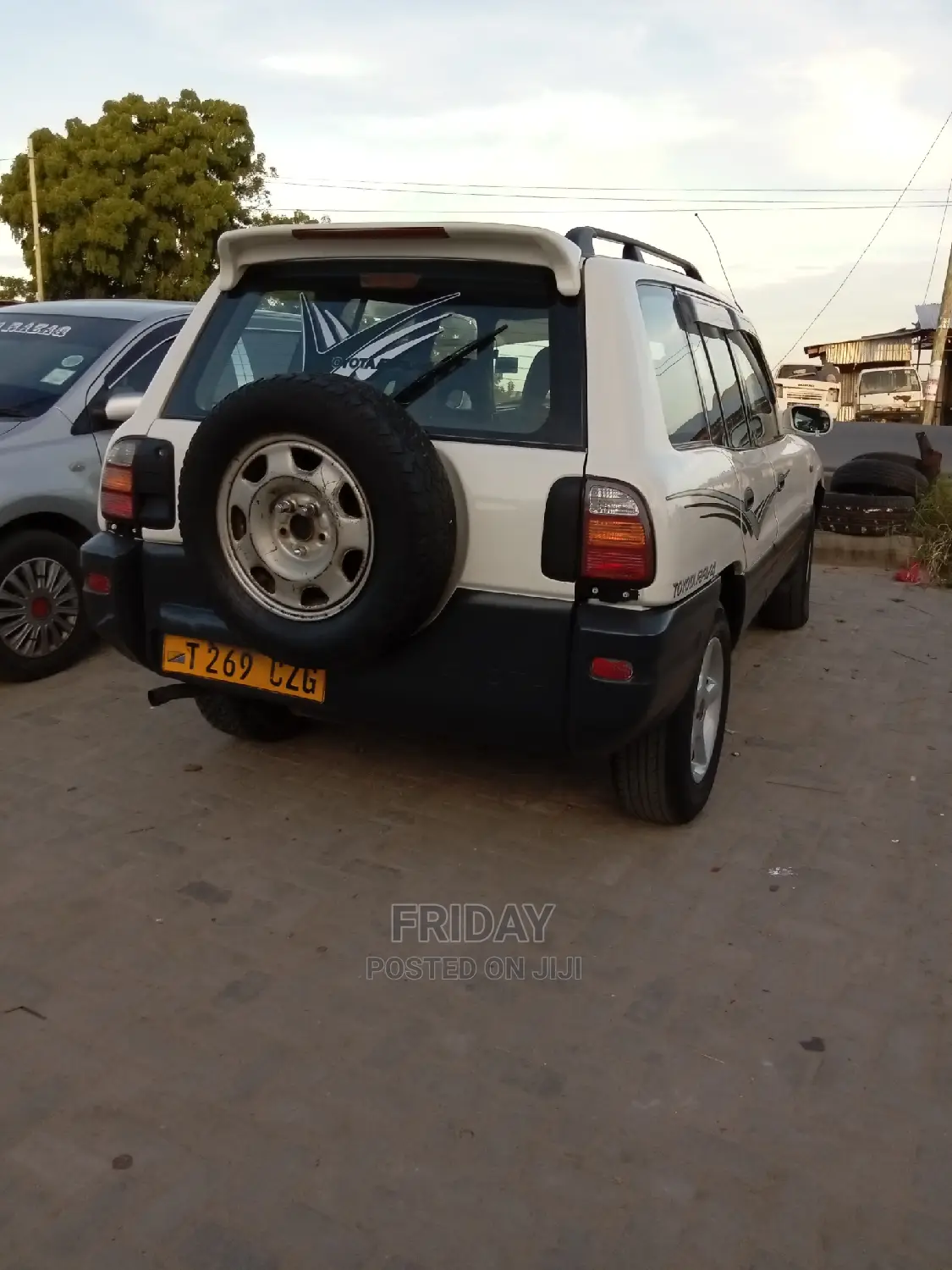 Toyota RAV4 1999 Silver