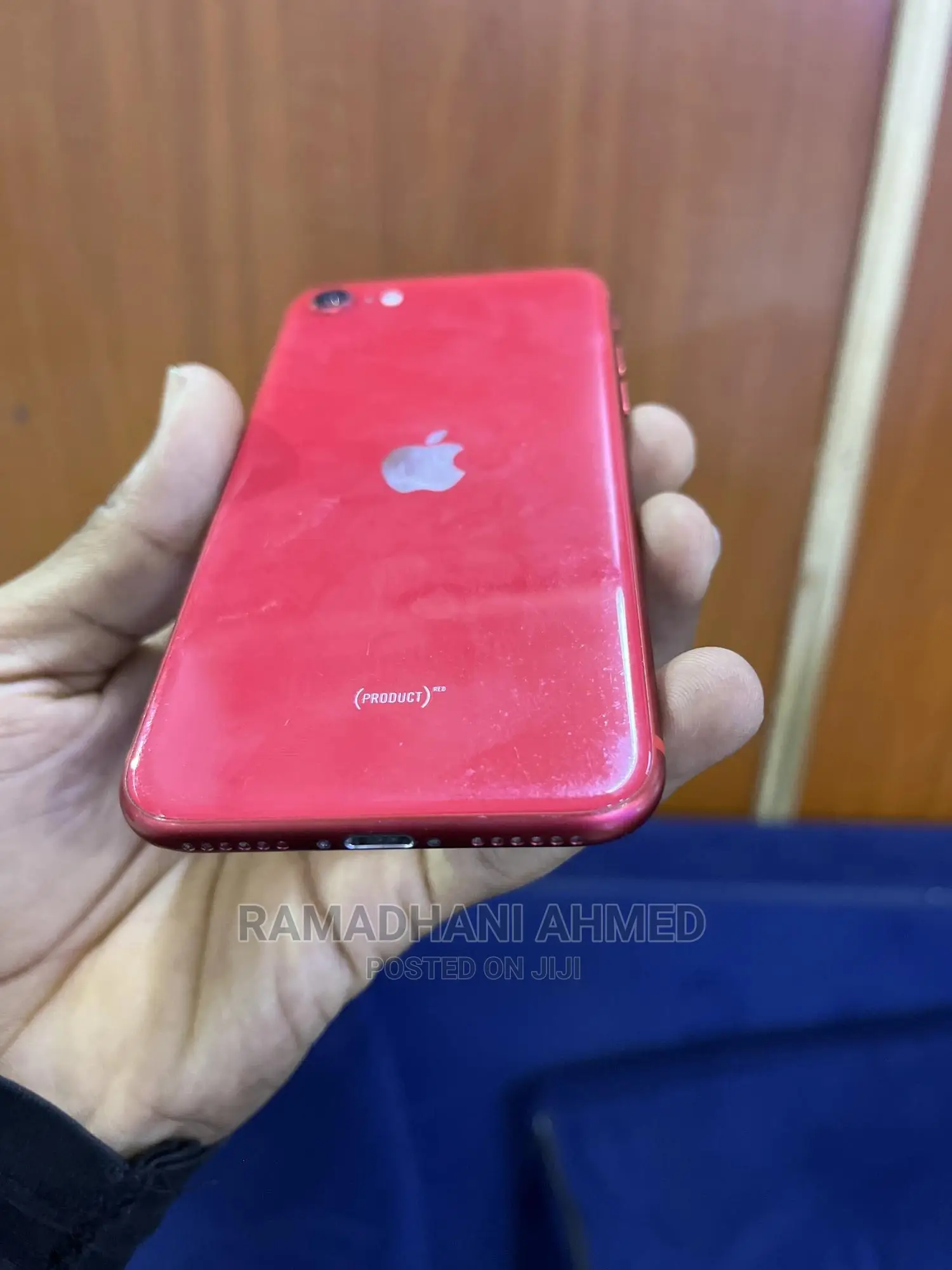 Apple iPhone SE (2020) 64 GB Red