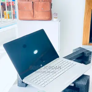 New Laptop HP 14z 8GB Intel Core I3 HDD 1T