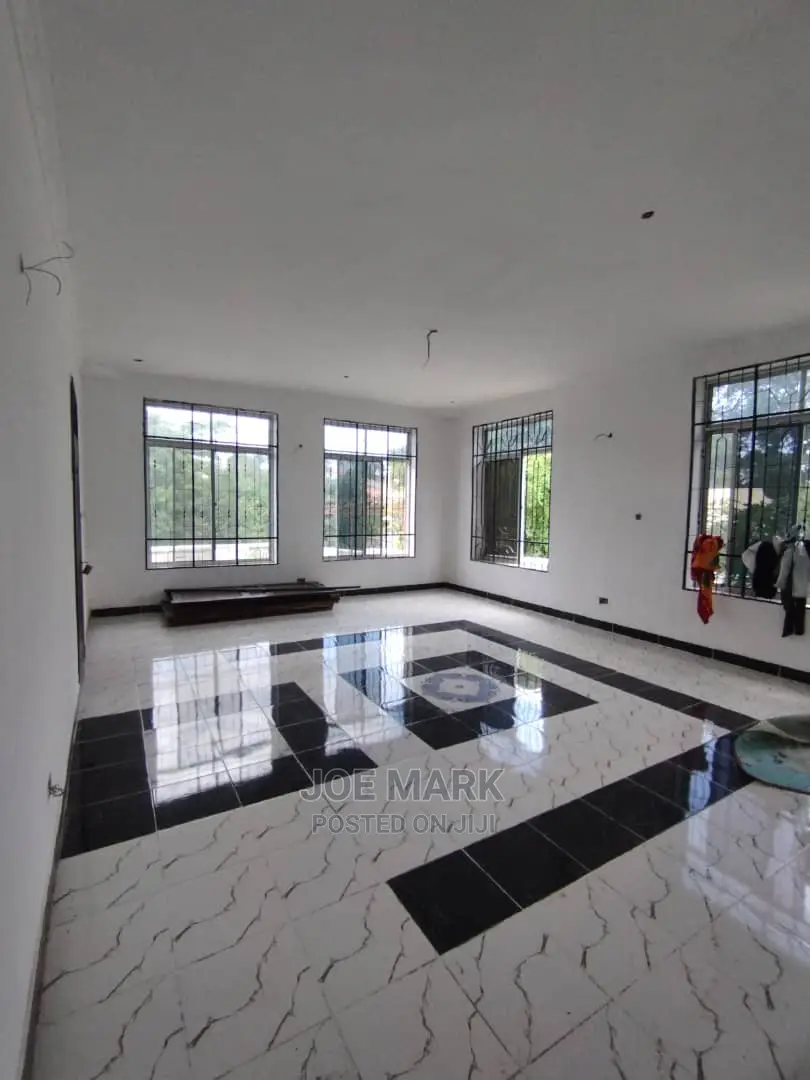 4bdrm Mansion in Mark Real Estate, Kimara for Sale